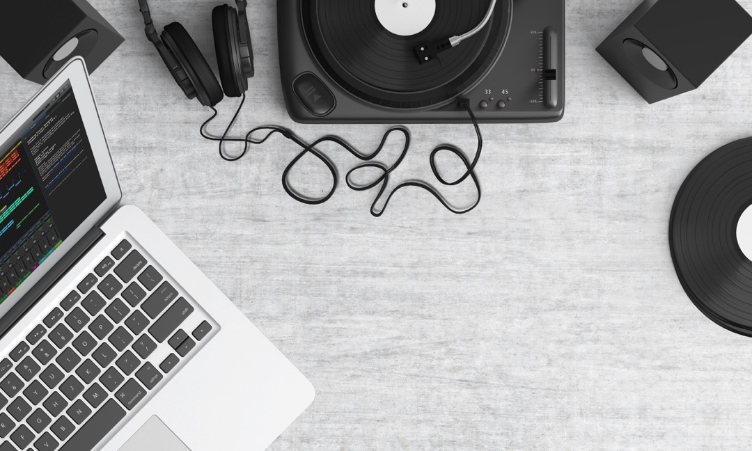 Les métiers cachés derrière un hit : ingénieur, assistant, mixeur, producteur…